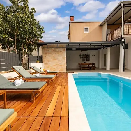 Apartamento Relax S Bazenom I Vanjskim Kominom - *