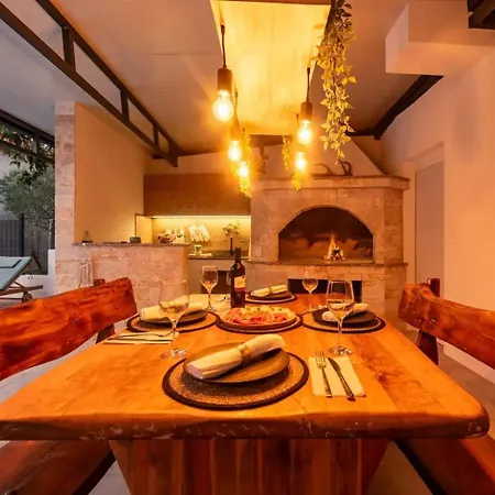 Appartement Relax S Bazenom I Vanjskim Kominom - Zadar